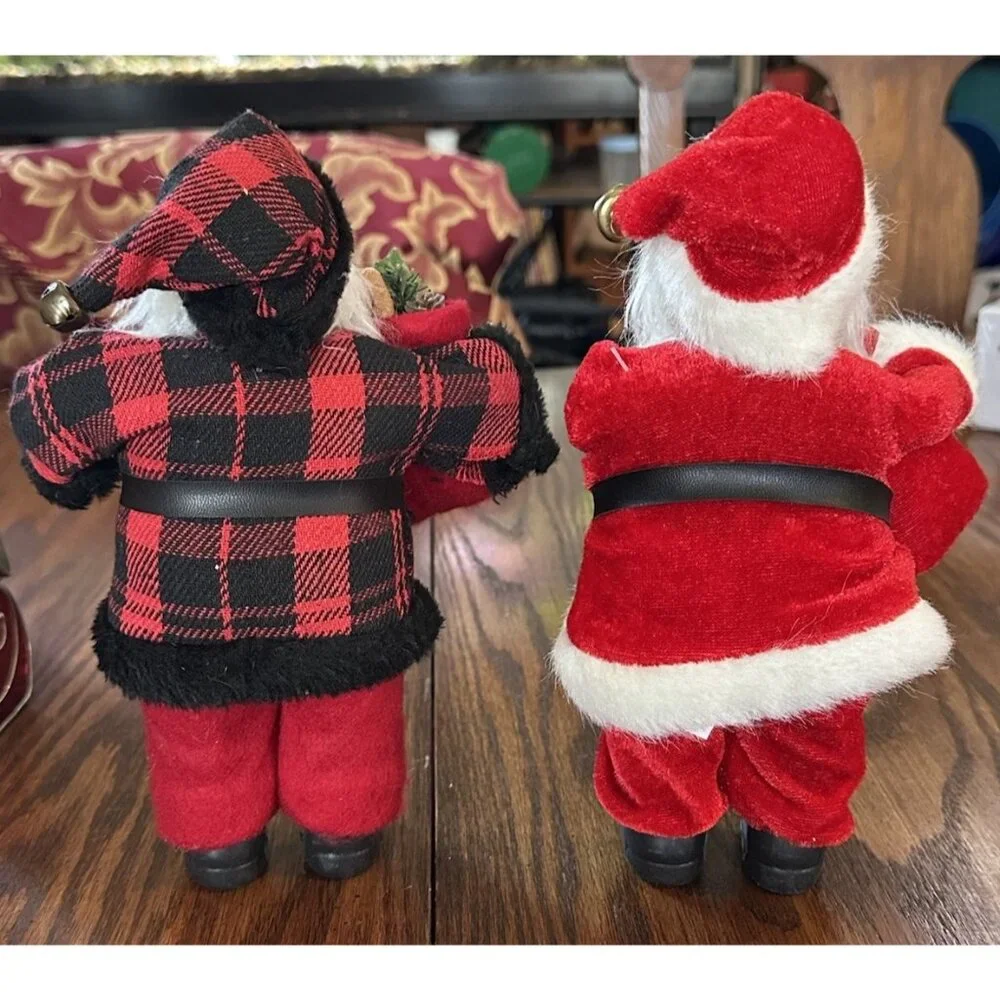 Pair of Santa Figures‎ from 2017 & 2018 8.5” Tall